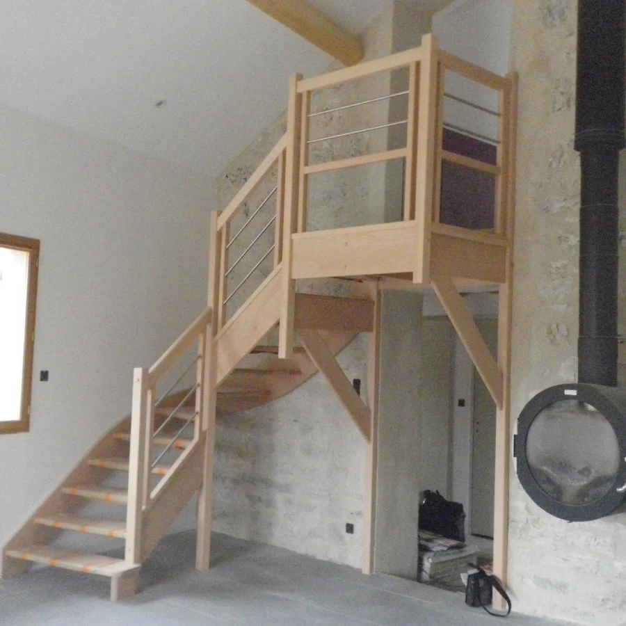 Escaliers en bois - image 1