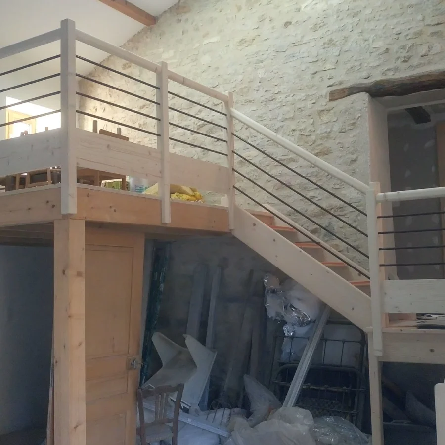 Escaliers en bois - image 1